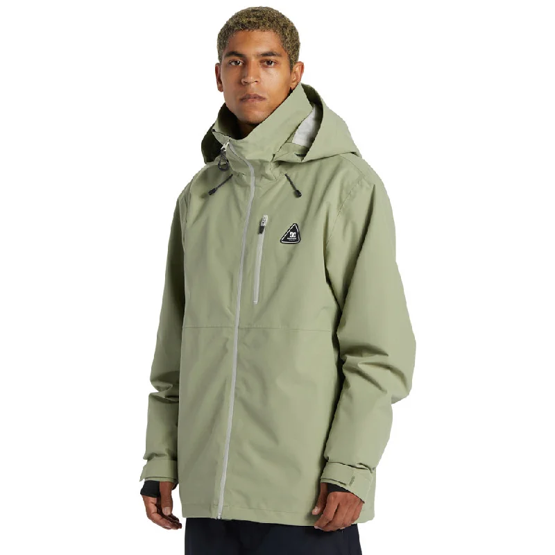 Sporty Elegance DC Shoes Basis 30K Jacket 2024