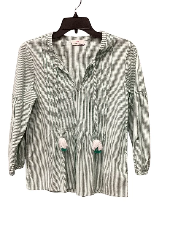 Top Long Sleeve By Vineyard Vines In Green, Size: Xs